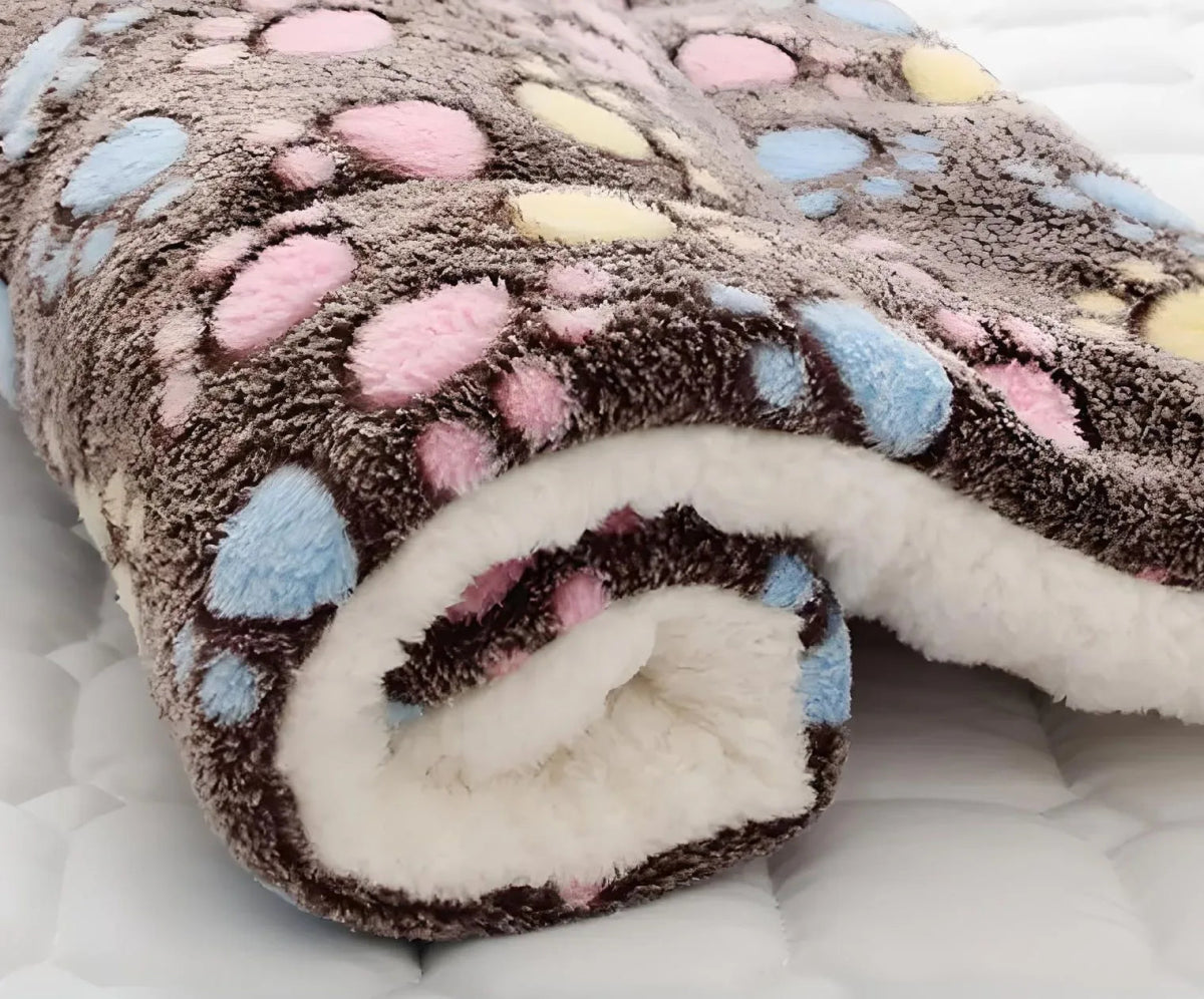 Soft Coral Sleeping Pet Blanket - Cool Gear Pro